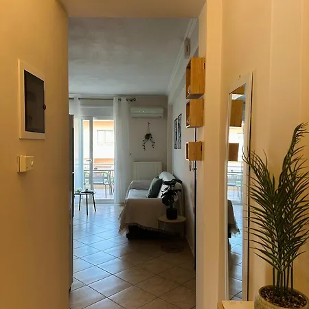 Artemis Apartament Néa Péramos