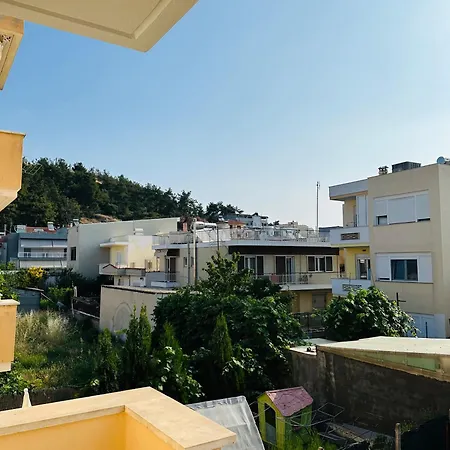 Apartament Artemis Néa Péramos